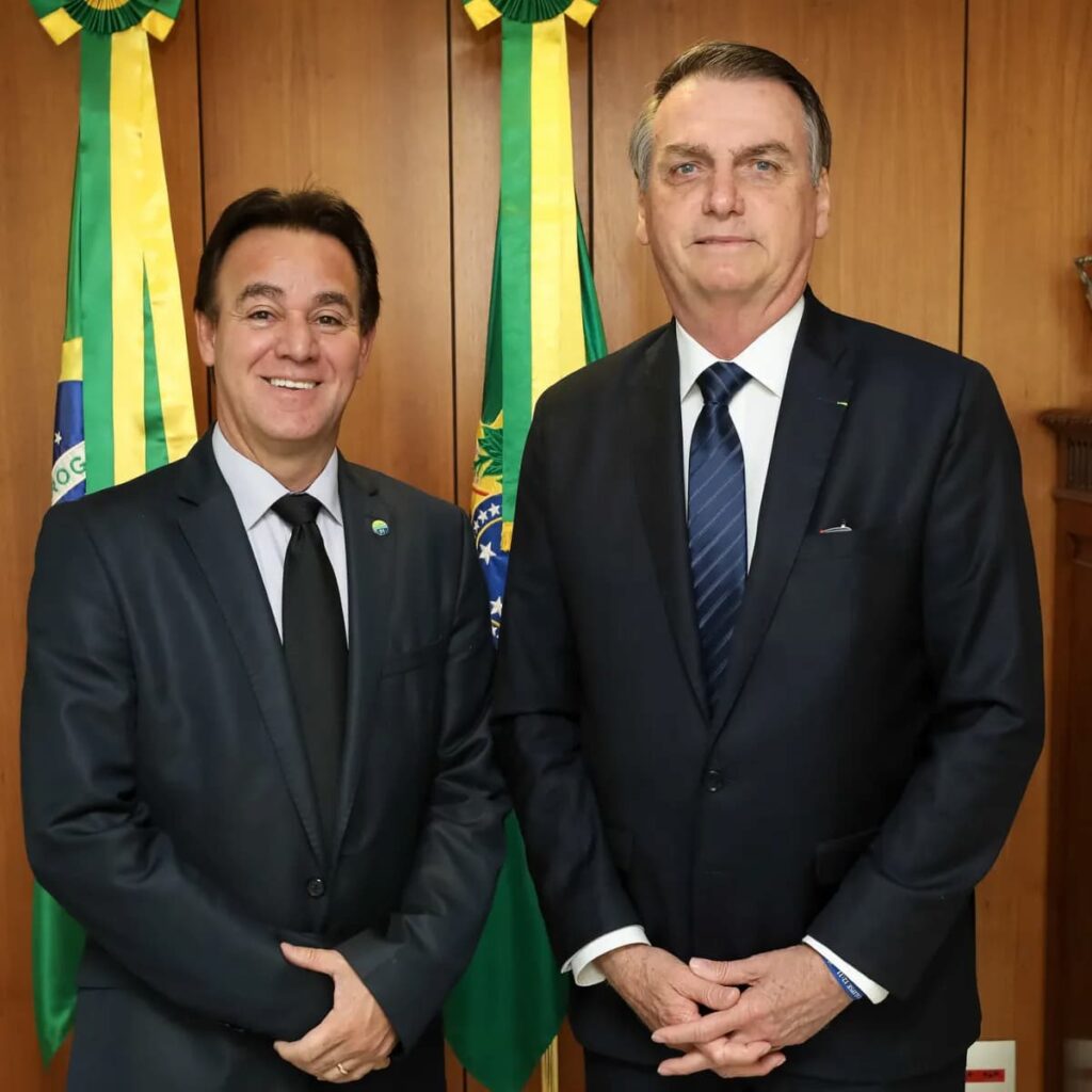 Bolsonaro e Adilson Barroso - Dia do Patriota